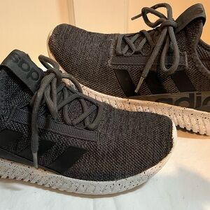 MEN’S ADIDAS KAPTIR SNEAKER SIZE 9